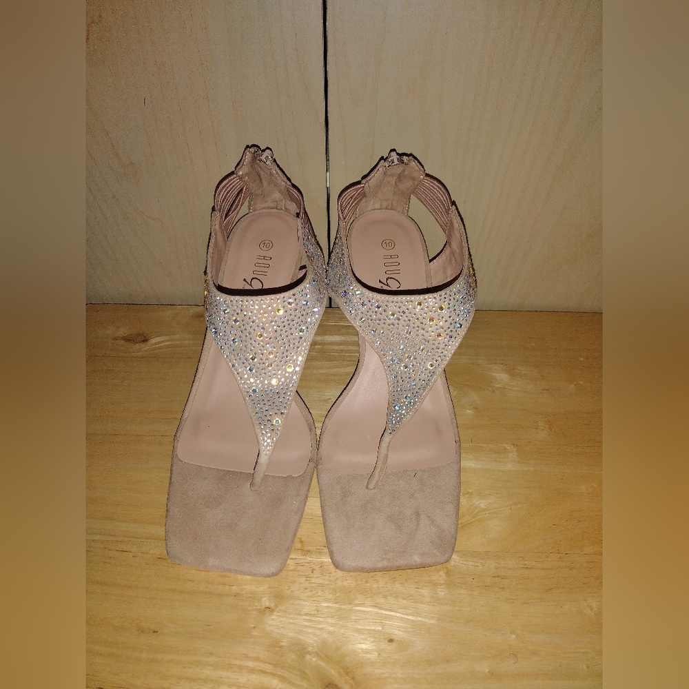 Nude Rhinestone Heeled Sandals – Size 10 (Rouge Helium)
